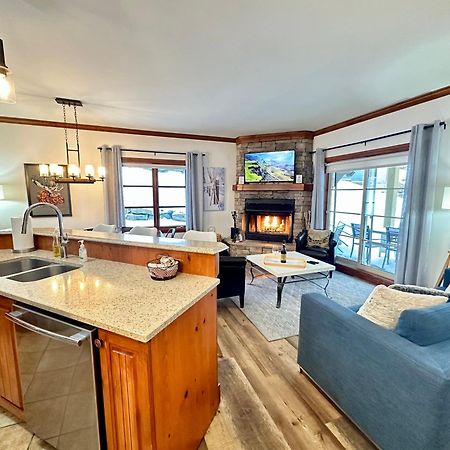 Le Plateau By Tremblant Vacations Apartment มงต์-ทร็องบล็องต์ ภายนอก รูปภาพ