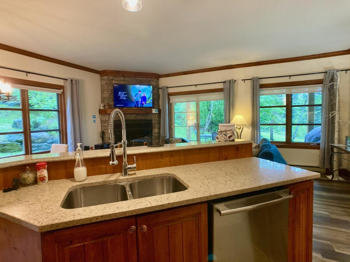 Le Plateau By Tremblant Vacations Apartment มงต์-ทร็องบล็องต์ ภายนอก รูปภาพ